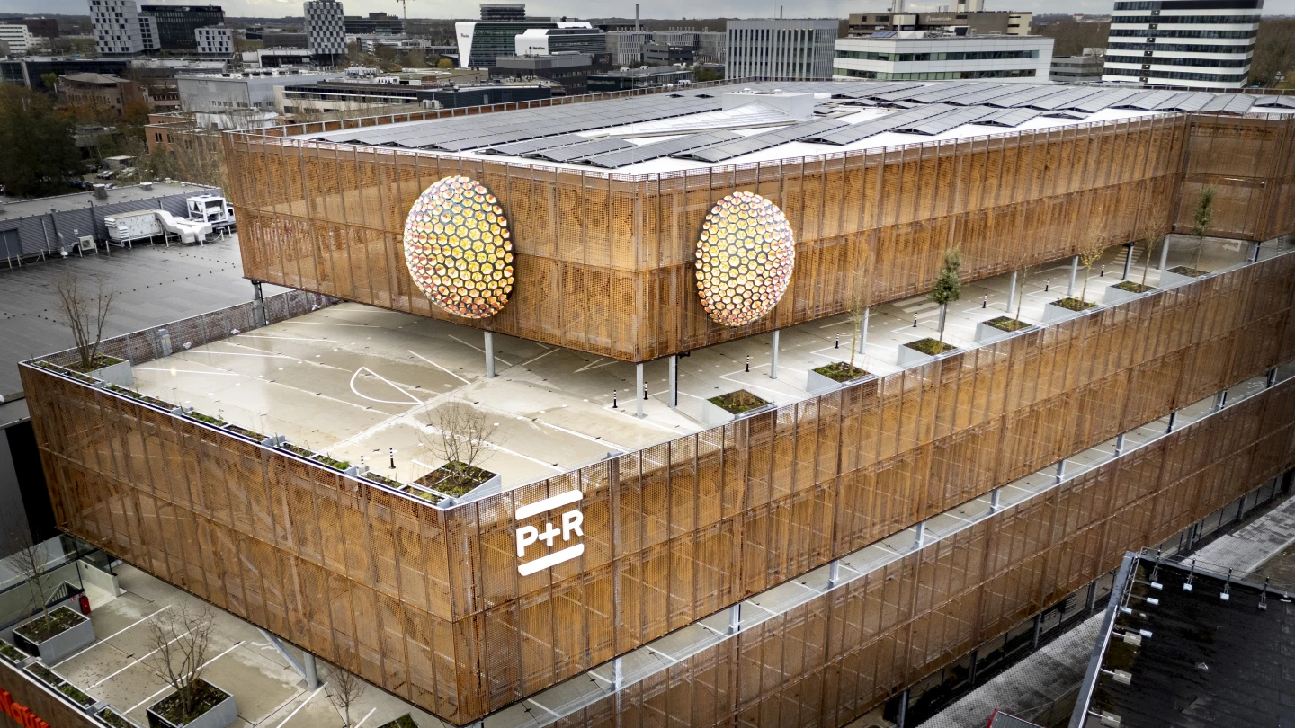 Parkeergarage credits Taco vd Eb 251118 2 v2